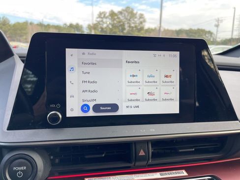 Used 2023 Toyota Prius Prime Premium image 10