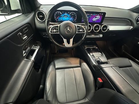 Used 2020 Mercedes-Benz GLB 250 4MATIC image 18