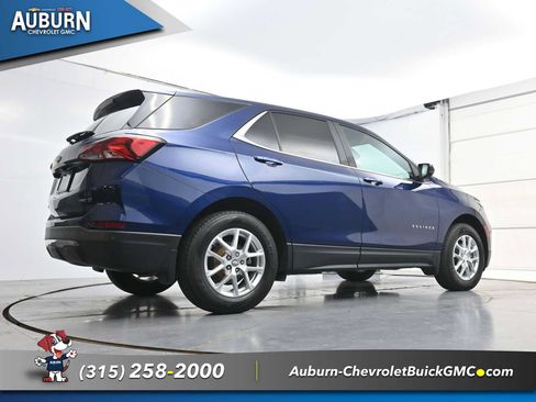 Used 2022 Chevrolet Equinox LT AWD/4WD image 24