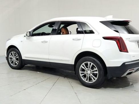 Certified 2023 Cadillac XT5 Premium Luxury image 3