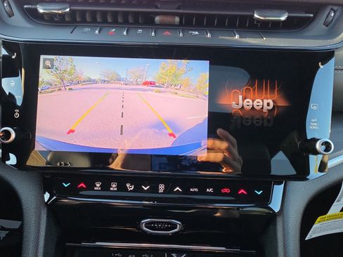 New 2026 Jeep Grand Cherokee Altitude AWD/4WD image 25