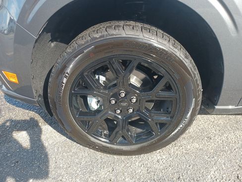 New 2025 Ford Maverick Lobo image 9