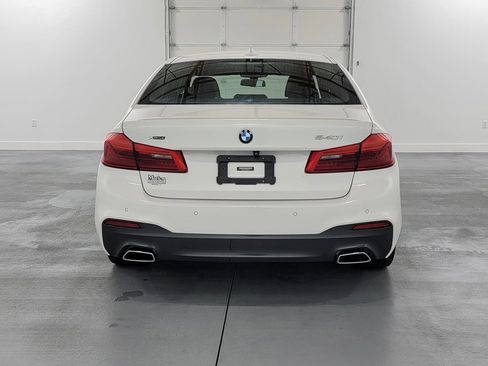Used 2019 BMW 540i xDrive w/ M Sport Package image 8