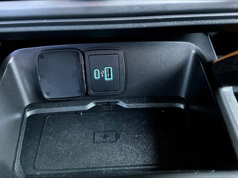 Used 2023 Ford Bronco Badlands image 25