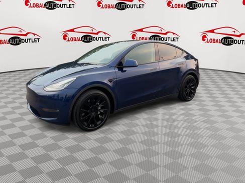 Used 2022 Tesla Model Y Long Range AWD/4WD image 4