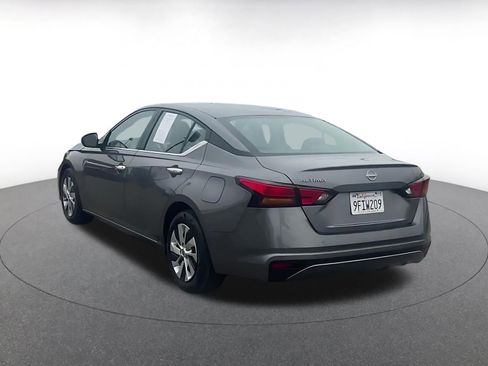 Used 2023 Nissan Altima 2.5 S image 11