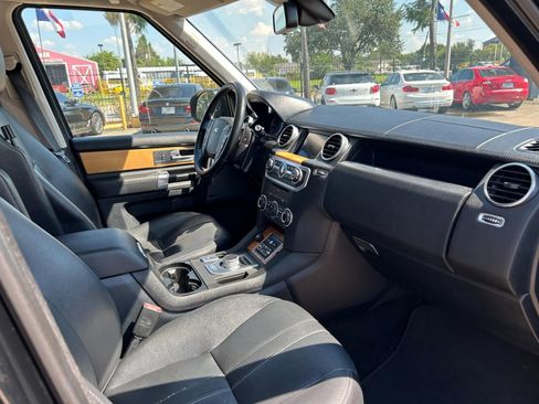 Used 2014 Land Rover LR4 HSE image 35
