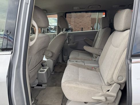 Used 2015 Nissan Quest SV image 15