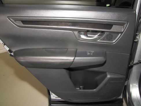 Certified 2025 Honda CR-V Sport-L image 13