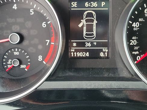 Used 2016 Volkswagen Jetta SEL w/ Lighting Package image 25