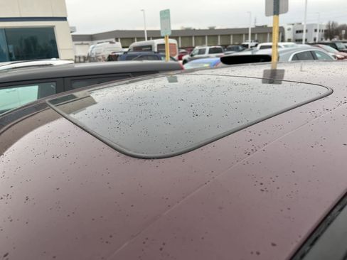 Used 2019 Ford Taurus Limited image 23