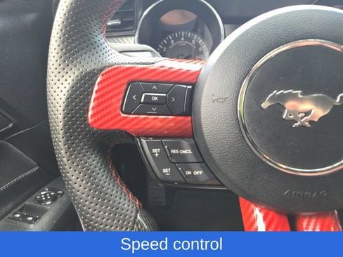 Used 2017 Ford Mustang Coupe RWD image 25