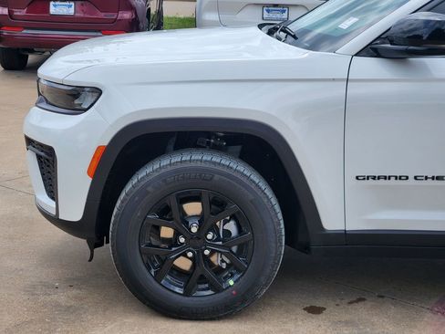 New 2026 Jeep Grand Cherokee Altitude RWD image 6