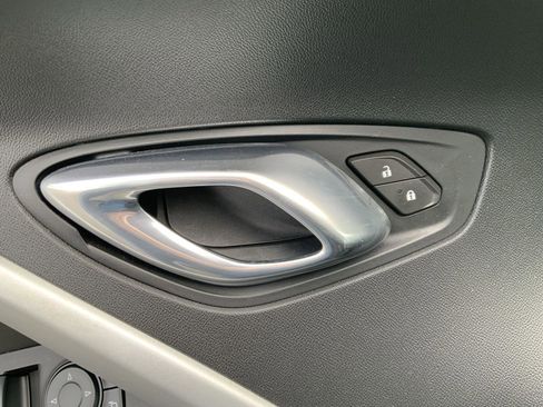 Used 2019 Chevrolet Camaro LT w/ Technology Package RWD image 20