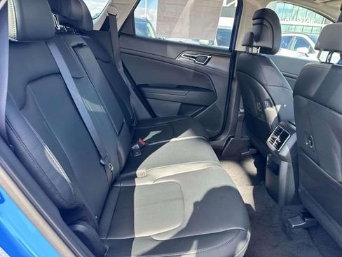 New 2026 Kia Sportage SX FWD image 14