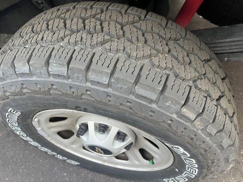 Used 2024 Chevrolet Silverado 2500 W/T w/ WT Convenience Package image 4