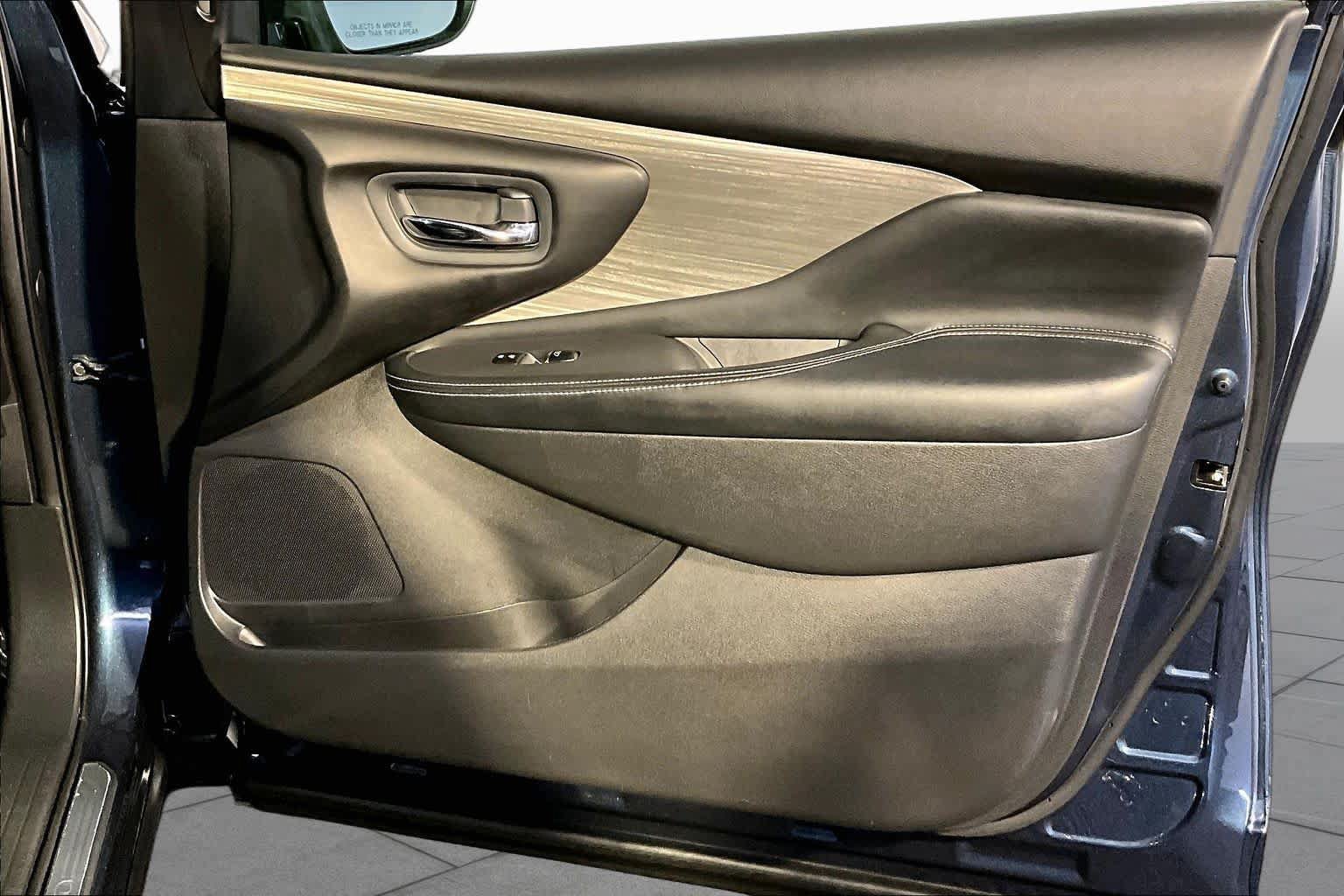 Used 2017 Nissan Murano SL AWD/4WD image 22