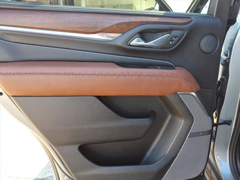 Used 2023 GMC Yukon Denali Ultimate image 22