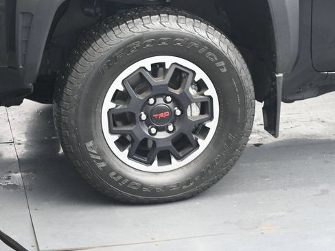 Used 2024 Toyota Tacoma TRD Off-Road AWD/4WD image 12