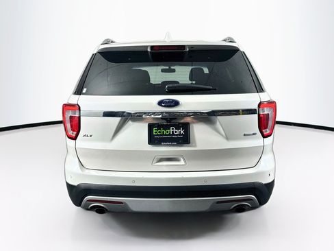 Used 2016 Ford Explorer XLT w/ Equipment Group 201A AWD/4WD image 7