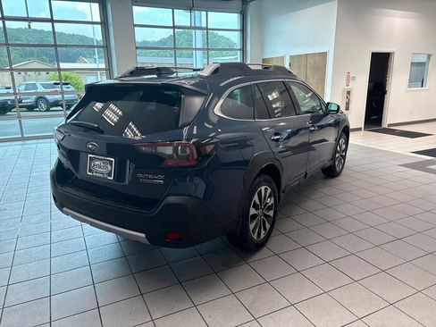 Used 2025 Subaru Outback Touring XT AWD/4WD image 7