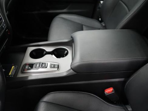 Used 2025 Honda Passport EX-L image 38