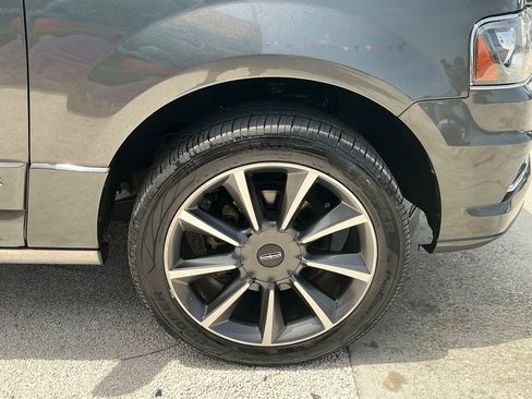 Used 2017 Lincoln Navigator Reserve image 58