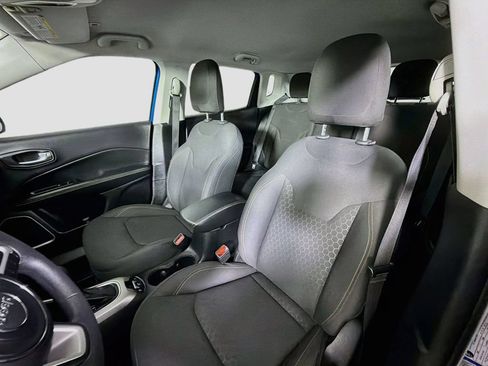 Used 2018 Jeep Compass Sport FWD image 14