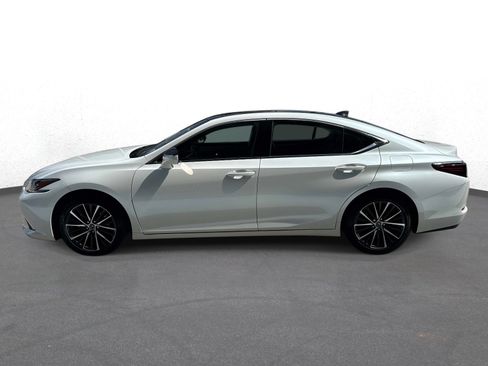 Used 2025 Lexus ES 350 w/ Premium Package FWD image 6