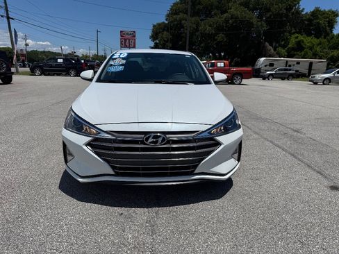 Used 2020 Hyundai Elantra SEL w/ Cargo Package (C1) FWD image 2