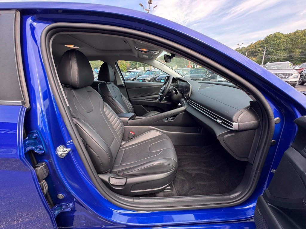 Used 2023 Hyundai Elantra Limited FWD image 22