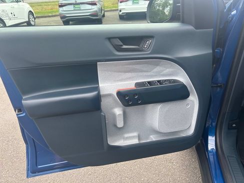 Used 2024 Ford Maverick XLT FWD image 21