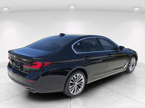 Certified 2023 BMW 530i w/ Convenience Package RWD image 4