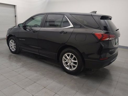 Used 2022 Chevrolet Equinox LT w/ Driver Convenience Package image 3