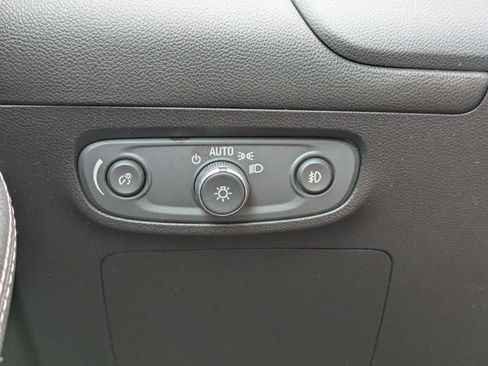 Used 2020 Buick Encore GX Select w/ Experience Buick Package FWD image 27