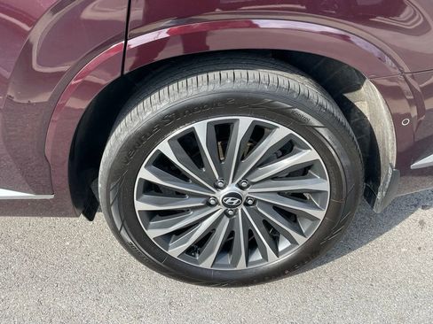 Used 2023 Hyundai Palisade Calligraphy image 32