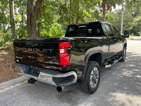 Used 2022 Chevrolet Silverado 2500 LT w/ All Star Edition AWD/4WD image 5