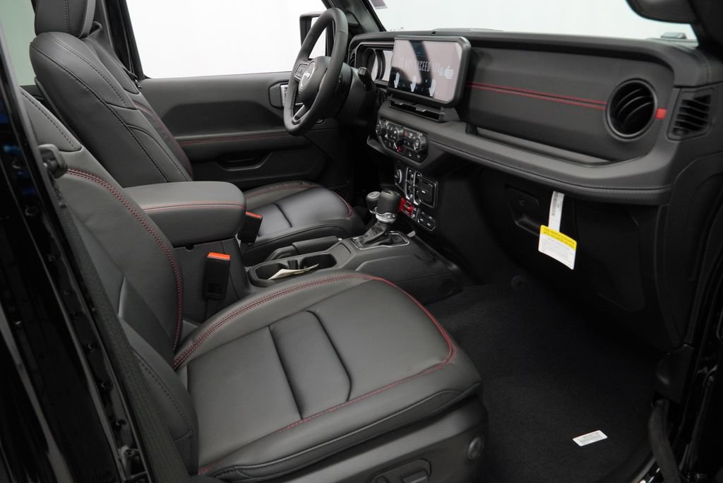 New 2026 Jeep Wrangler Unlimited Rubicon AWD/4WD image 35