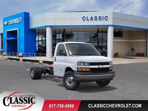 New 2025 Chevrolet Express 3500 w/ Power Convenience Package RWD image 1