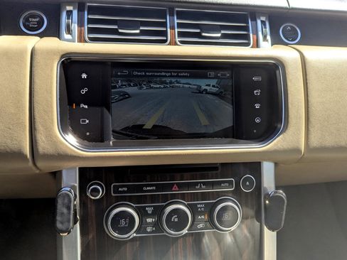 Used 2016 Land Rover Range Rover HSE image 20