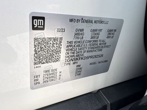 Used 2023 Chevrolet Suburban Premier AWD/4WD image 32