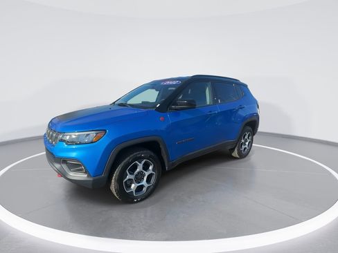 Used 2022 Jeep Compass Trailhawk w/ Trailhawk Convenience Group image 4