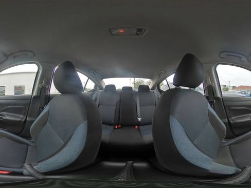 Used 2025 Nissan Versa SV FWD image 41