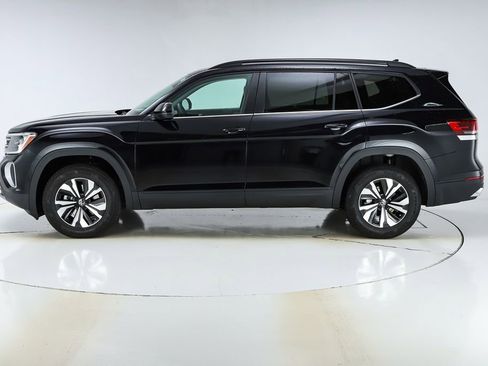 New 2026 Volkswagen Atlas SE image 2