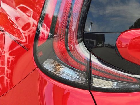 Used 2023 Kia Soul LX w/ LX Technology Package image 13