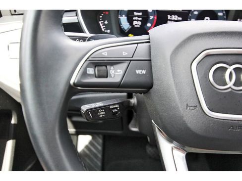 Used 2025 Audi Q3 2.0T Premium image 19