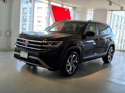 Used 2022 Volkswagen Atlas SEL AWD/4WD image 1
