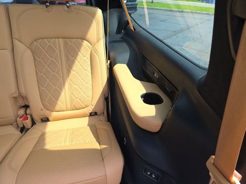 Used 2024 Jeep Grand Wagoneer L Series III w/ Rear Seat Video Group 1 AWD/4WD image 54