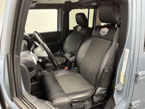 Used 2012 Jeep Wrangler Unlimited Sahara AWD/4WD image 8