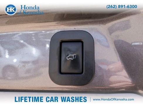 Used 2015 Toyota Sienna XLE FWD image 26